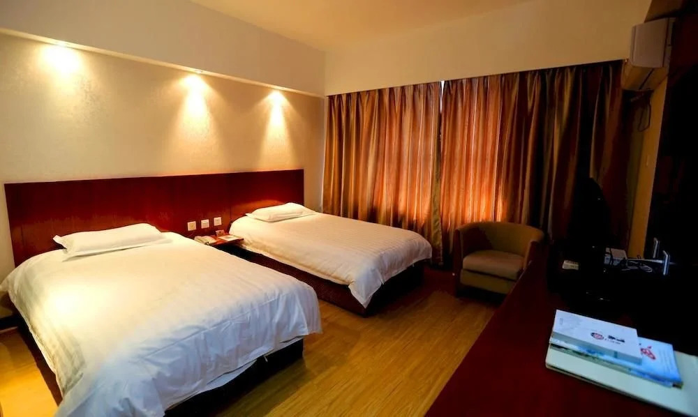 Jingyuan Hotel - Huayin