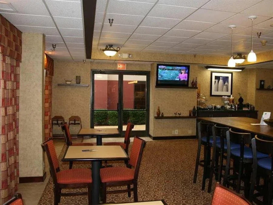 Rome Inn & Suites