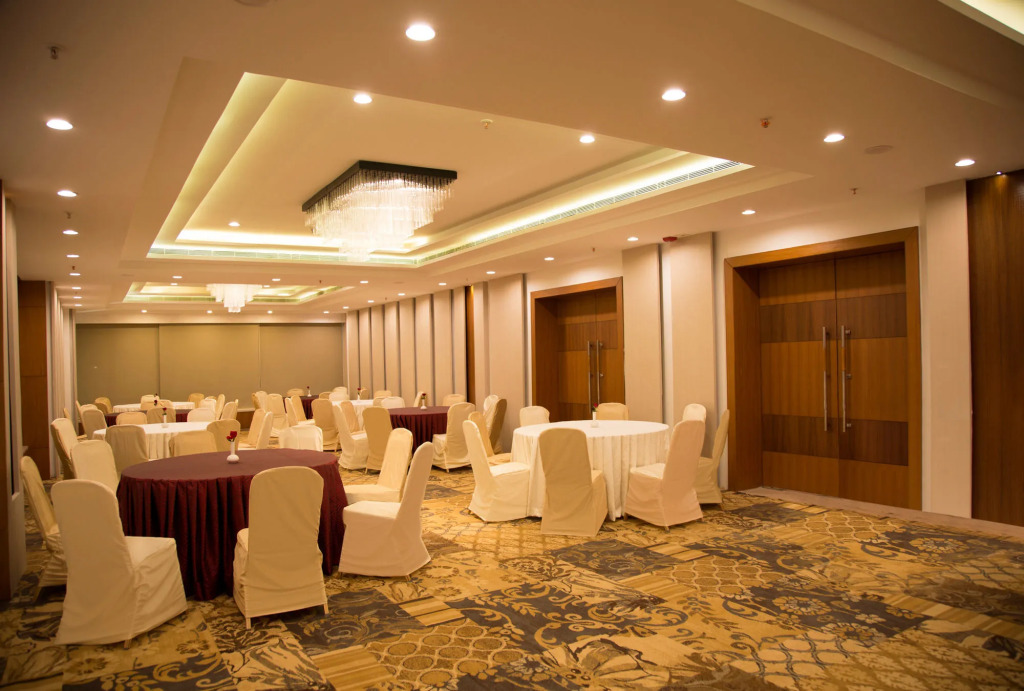 V7 Hotel