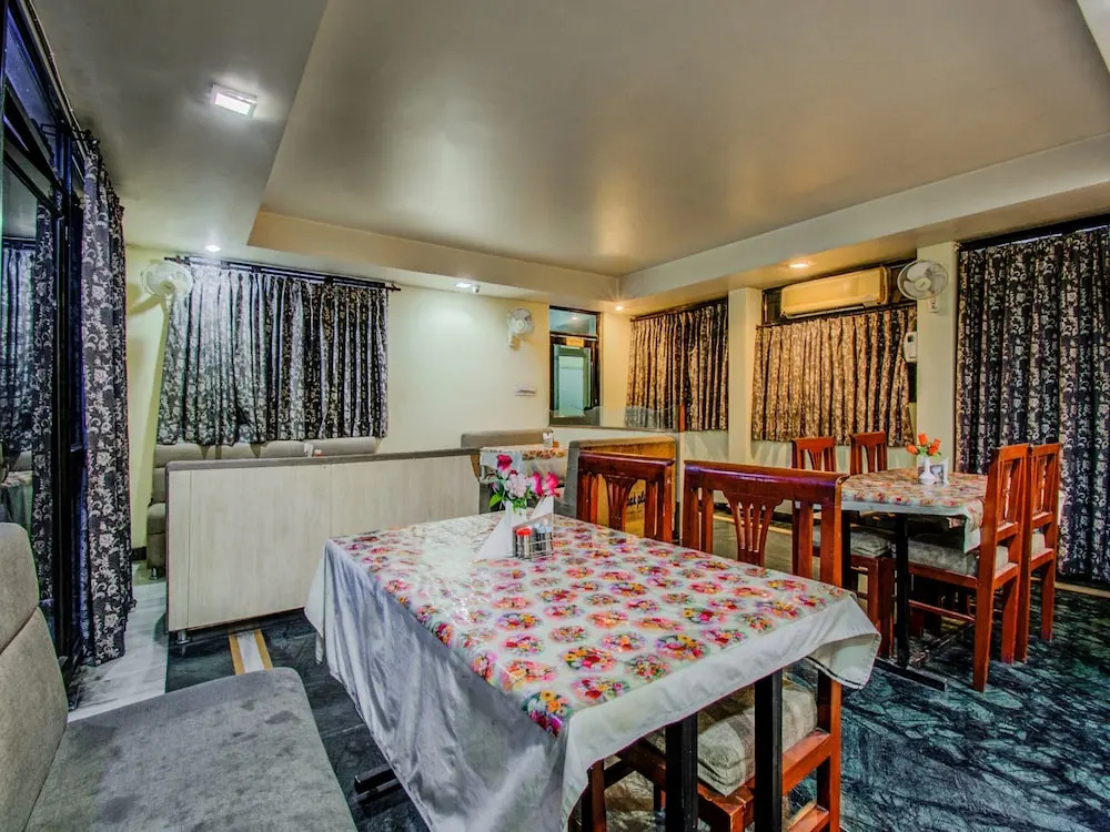 Collection O 18320 Hotel Utsav
