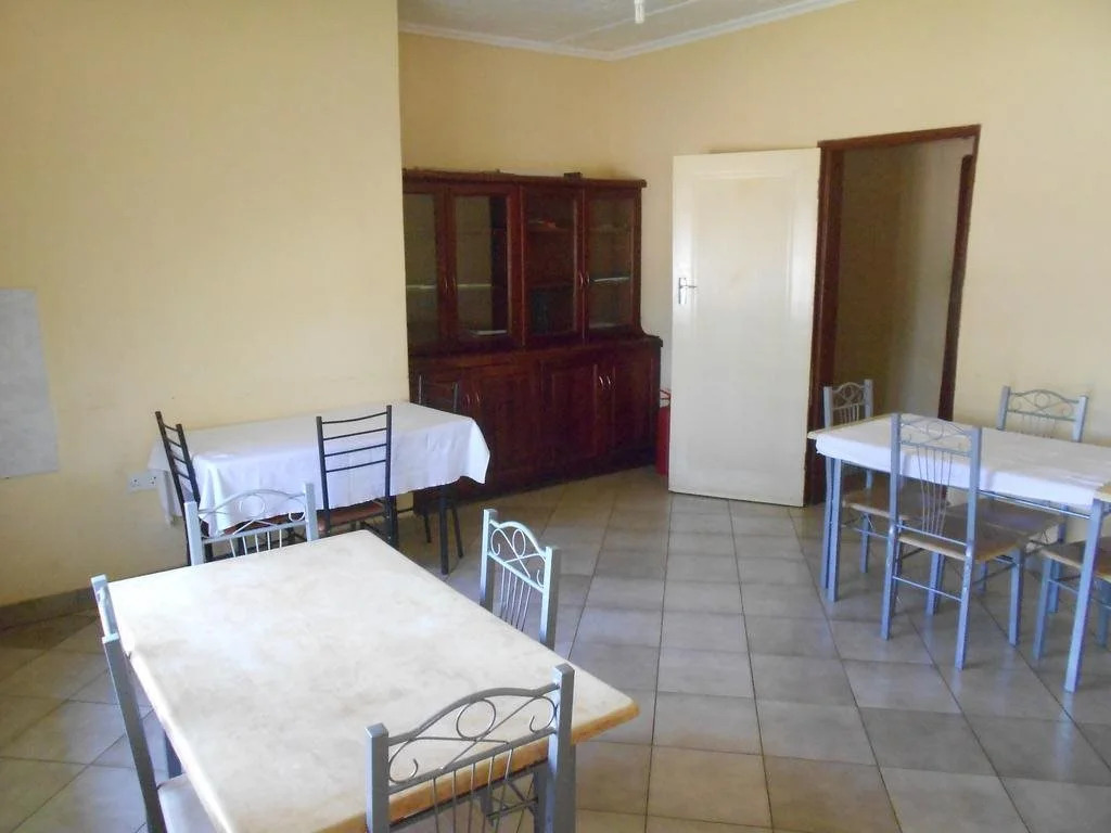 Naluzip Guest House