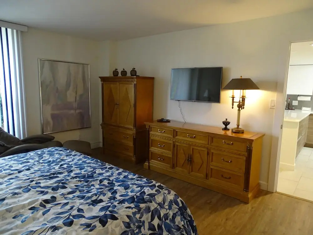 Gulf And Bay Club- B508 Beautiful Unit! 2 Bedroom Condo