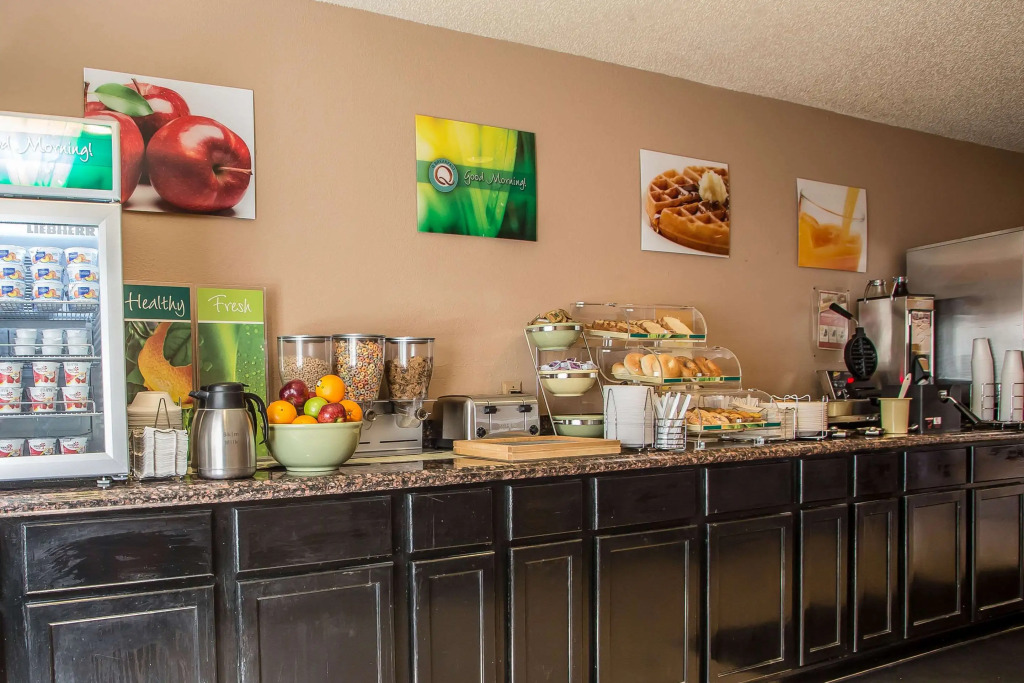 Quality Inn & Suites West Bend