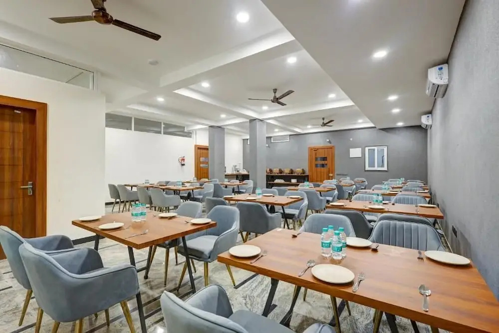 Limewood Stay Premium Studios Sector 29