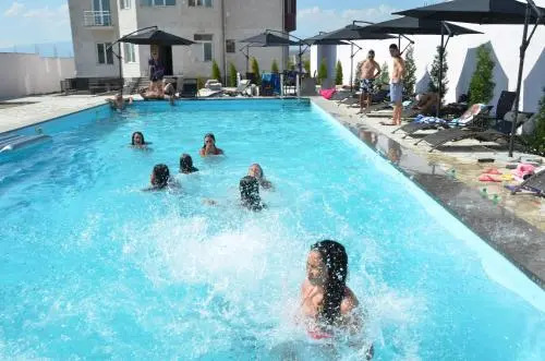 Ossanna Hotel