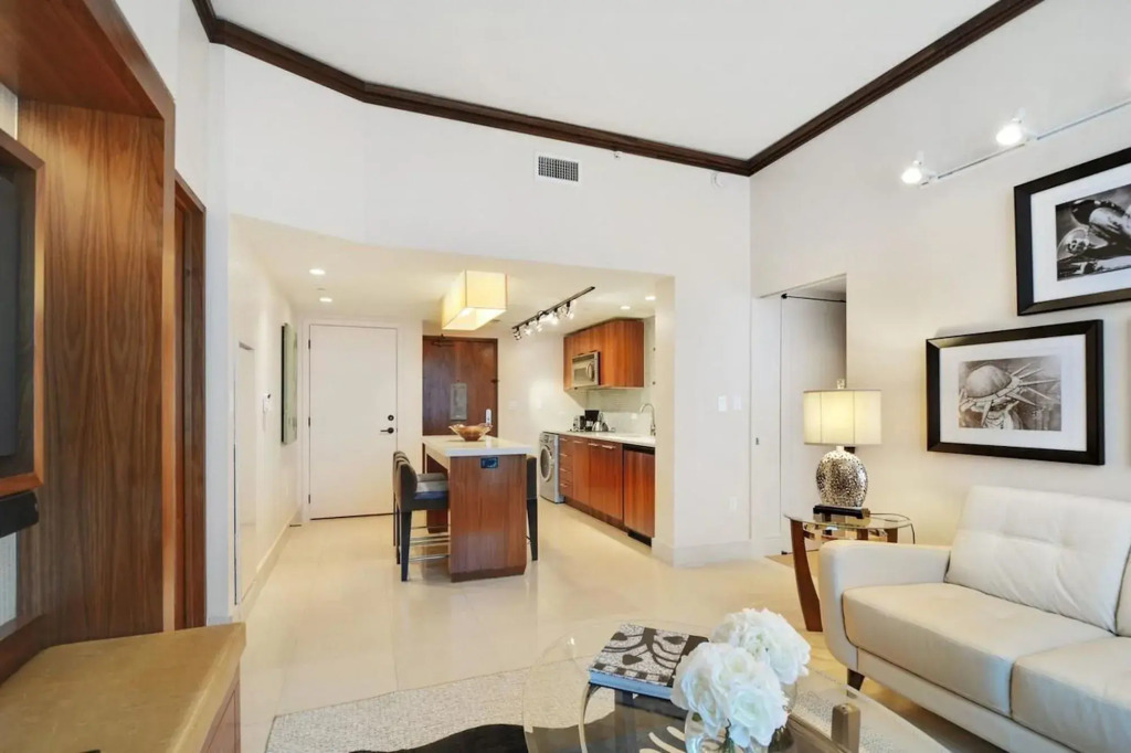 Oceanfront 2Br in North Beach by Sonder