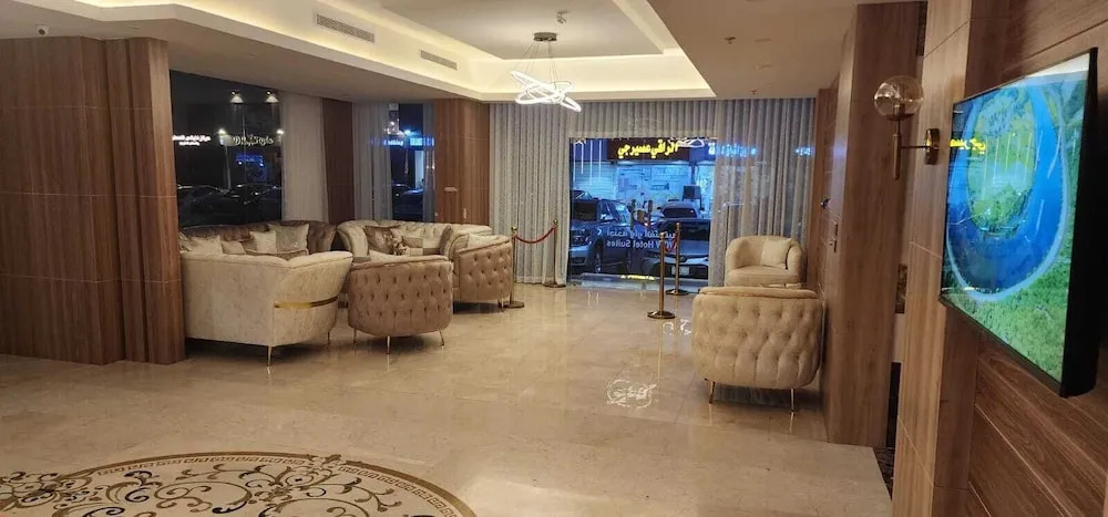 PRIMOTEL Suites As Salamah