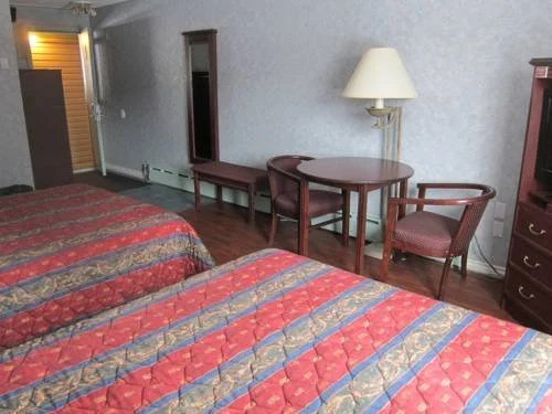Pari's Motel