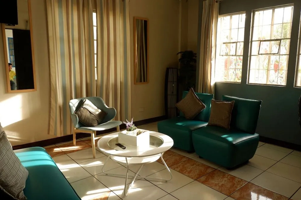 Country Living Hostel