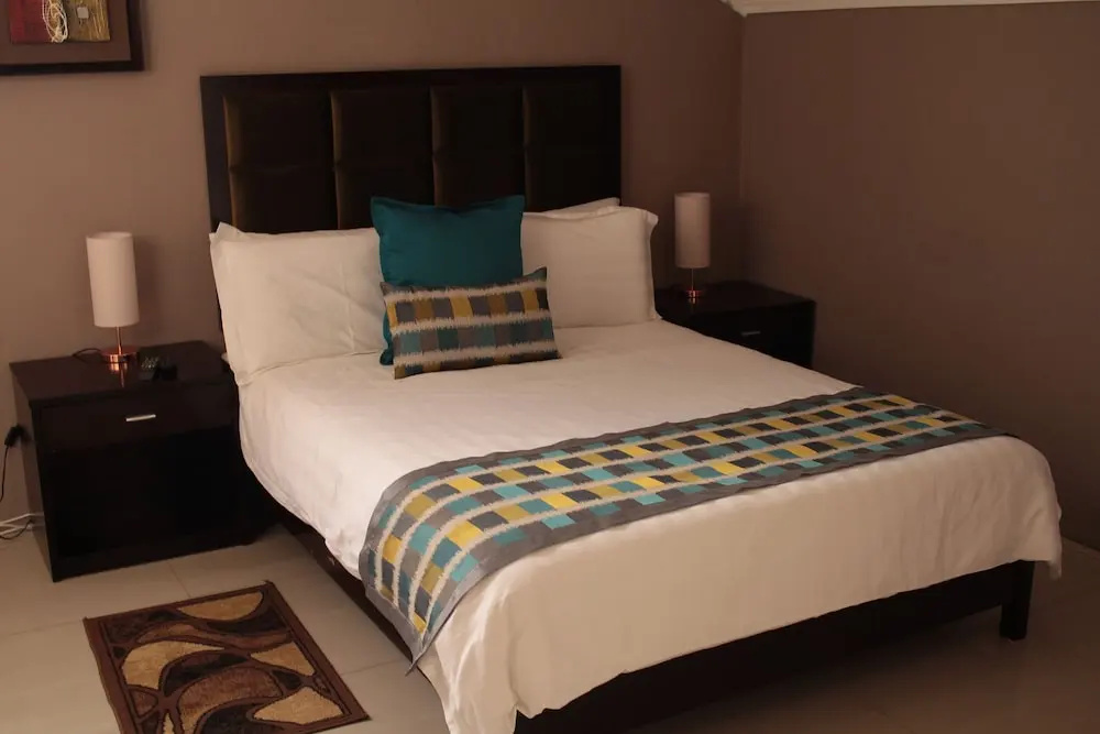 Triple Palms Bed and Breakfast