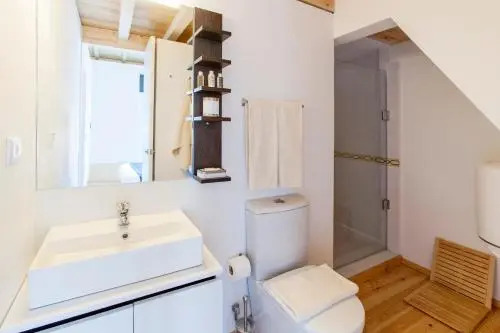 Almada Apartments 468