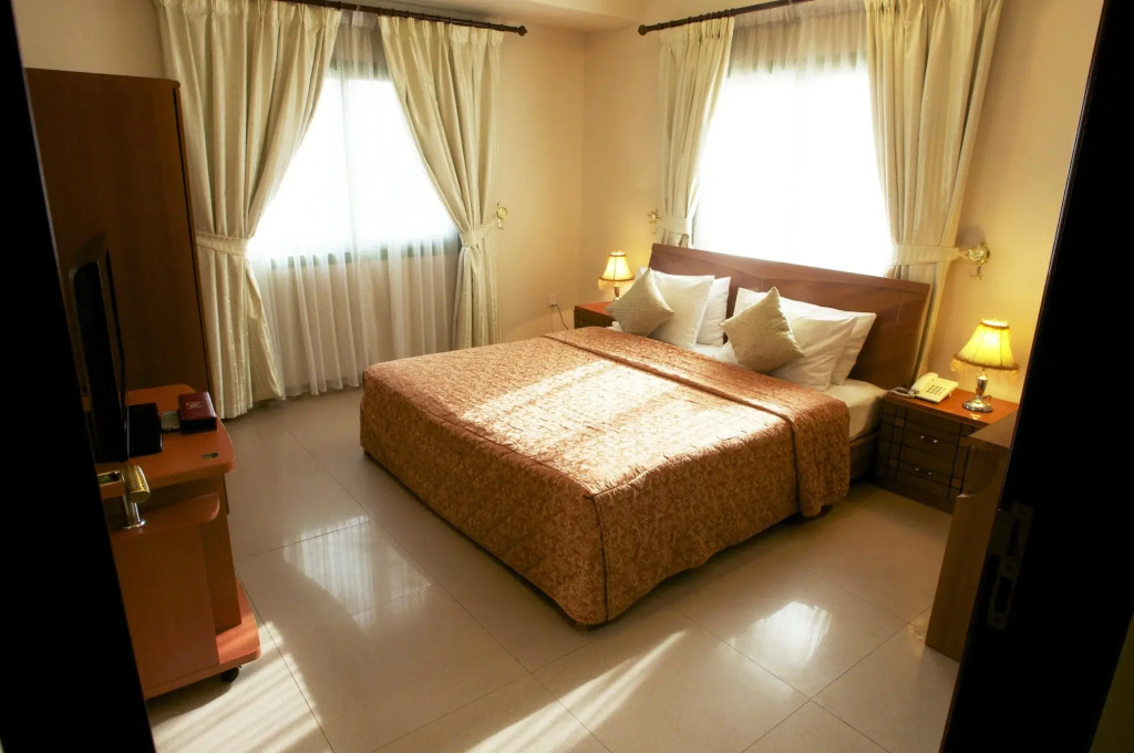 Safeer Plaza Hotel