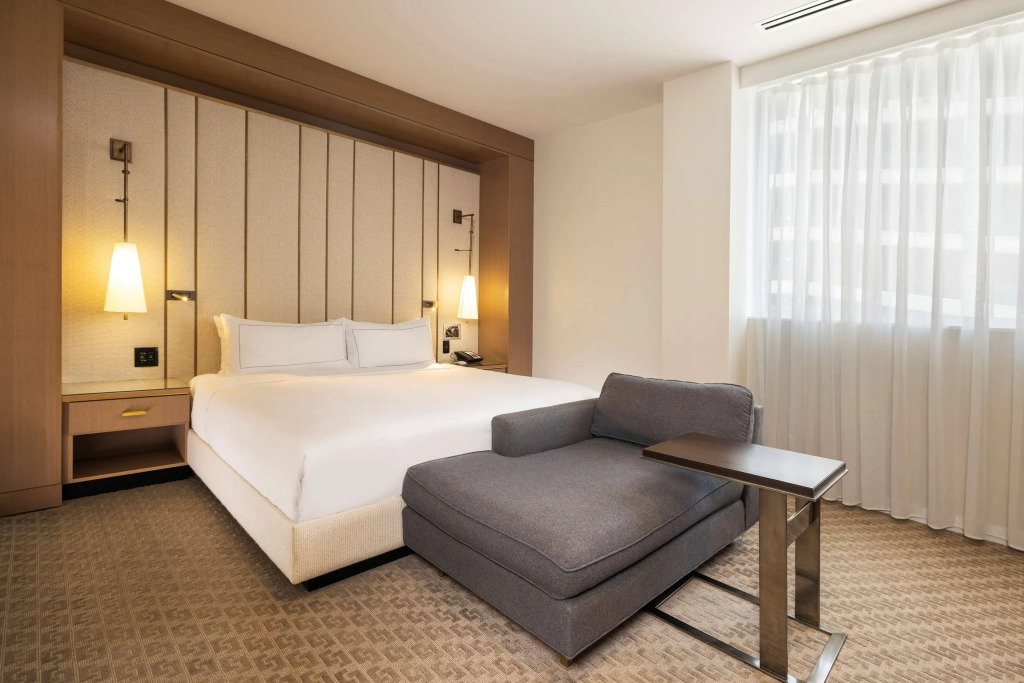 The Statler Dallas, Curio Collection By Hilton