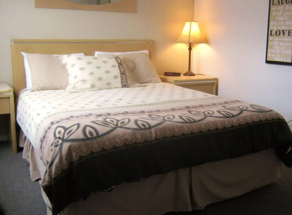 Slumber Lodge