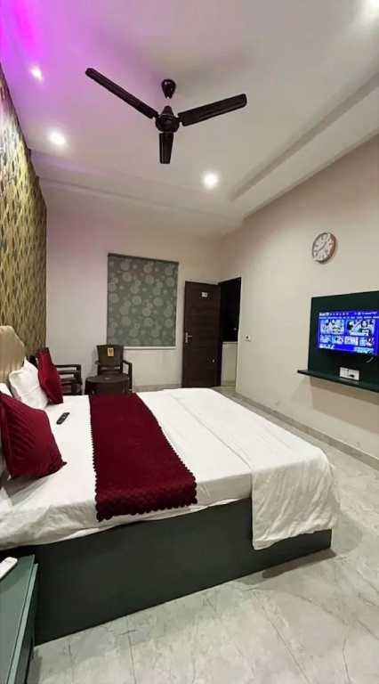 Hotel 11 Inn  Ludhiana