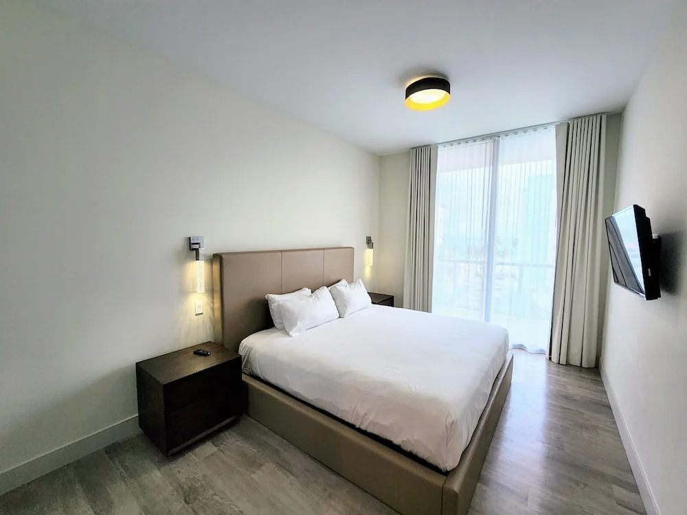 CH Luxury Condos & Studios On The Beach