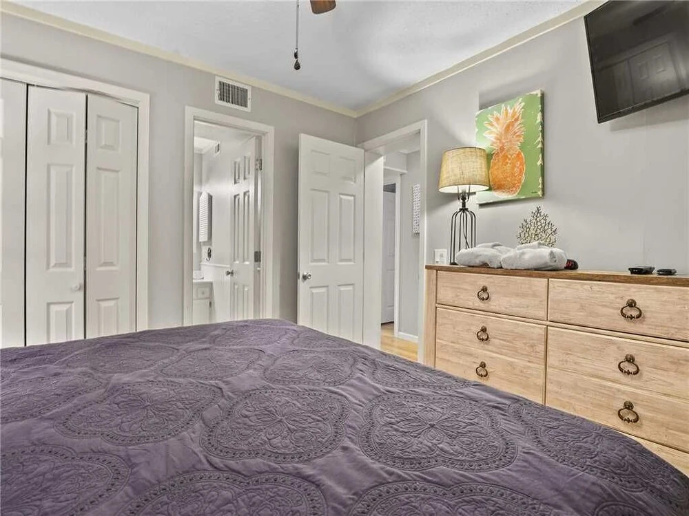 Beach & Tennis Admirals Row 320 - Two Bedroom Condo