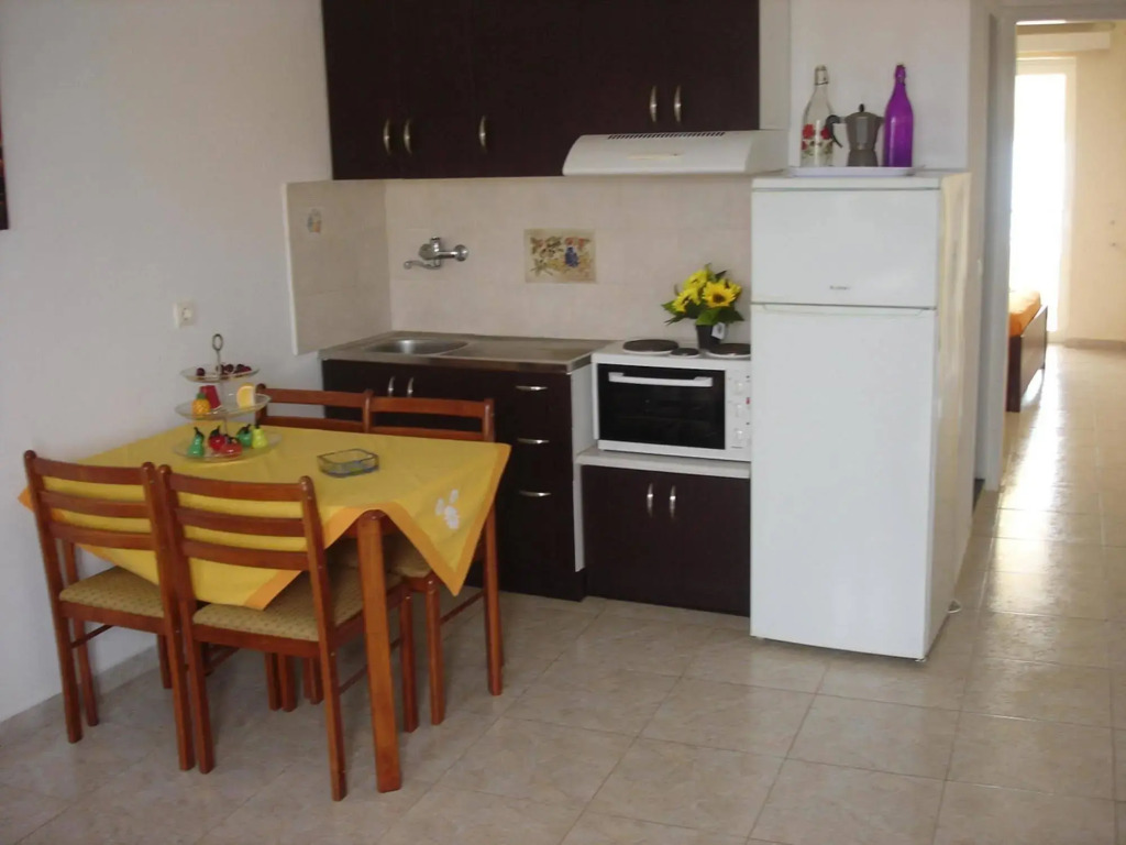 Faros Apartments