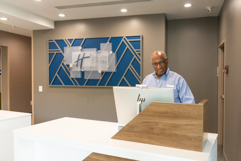 Holiday Inn Express Miami Airport-Blue Lagoon Area by IHG