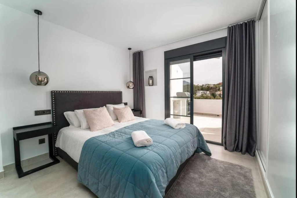 Mirador Bright, Modern Apt In La Quinta