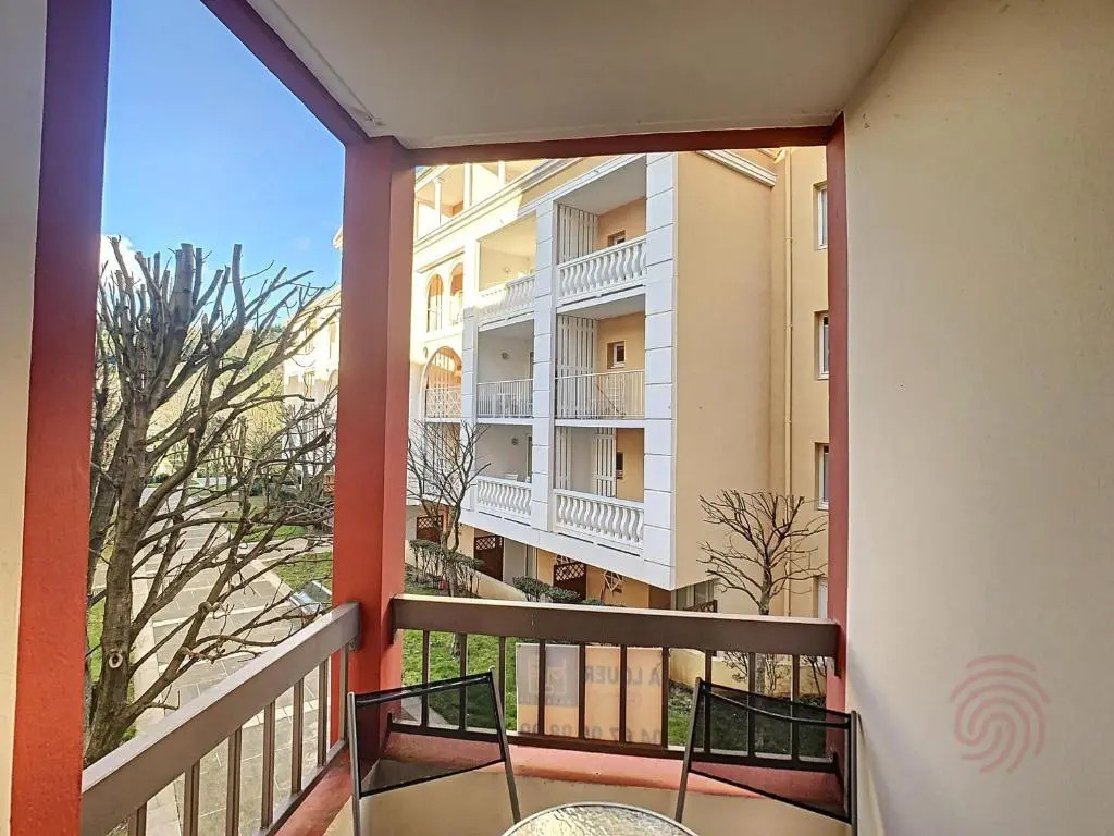 Appartement Lamalou-les-Bains, 1 pièce, 2 personnes - FR-1-451-136
