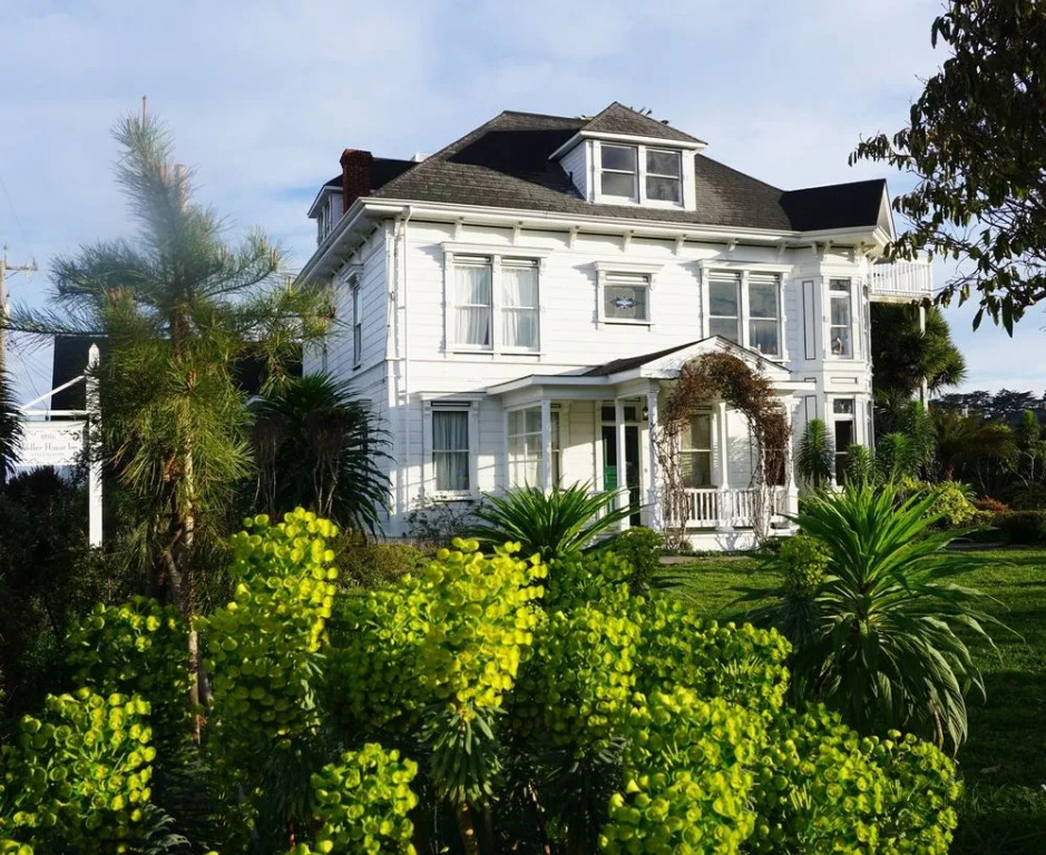 The Weller House