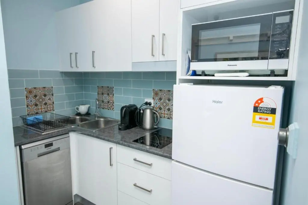 Blue Door Apartments Heritage Charm in CBD