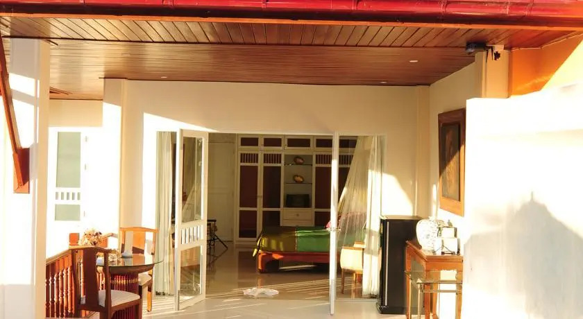 The Cabana Pool Suite