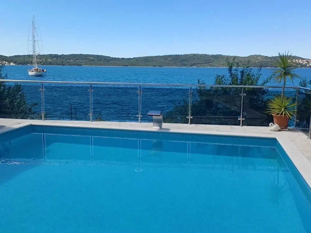 Marija - 10 m From Pebble Beach - A2