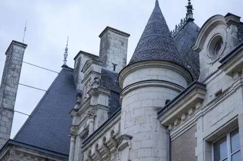 Chateau De Jalesnes