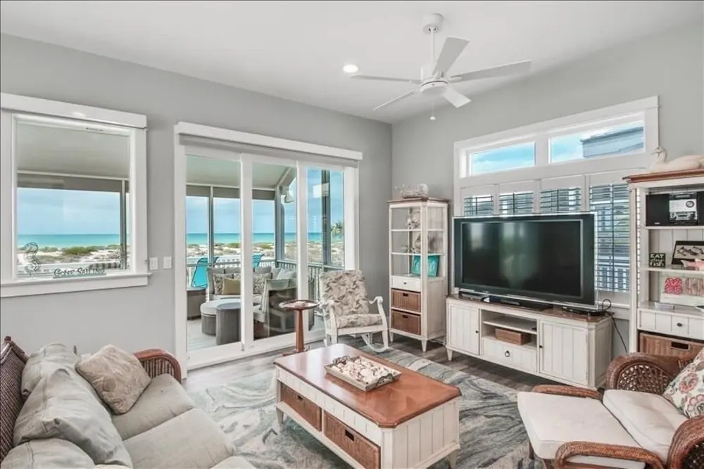 Island 11 - 3 Br home by RedAwning