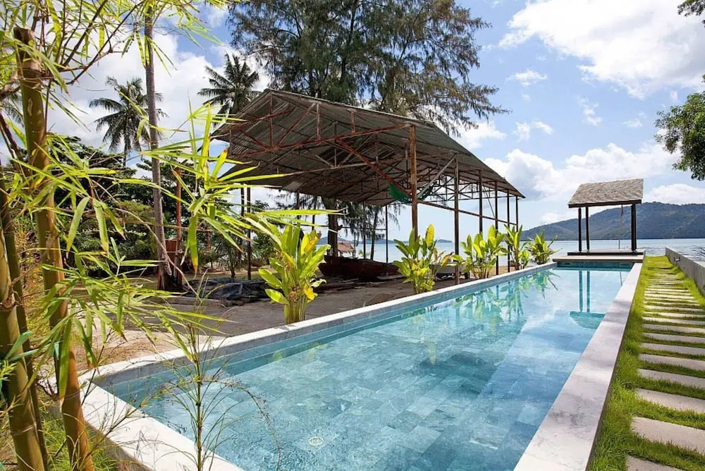 Beach Front Boutique Villa by Holiplanet