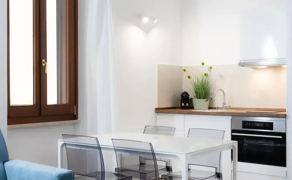 Rental in Rome Vicolo Trevi Apartment