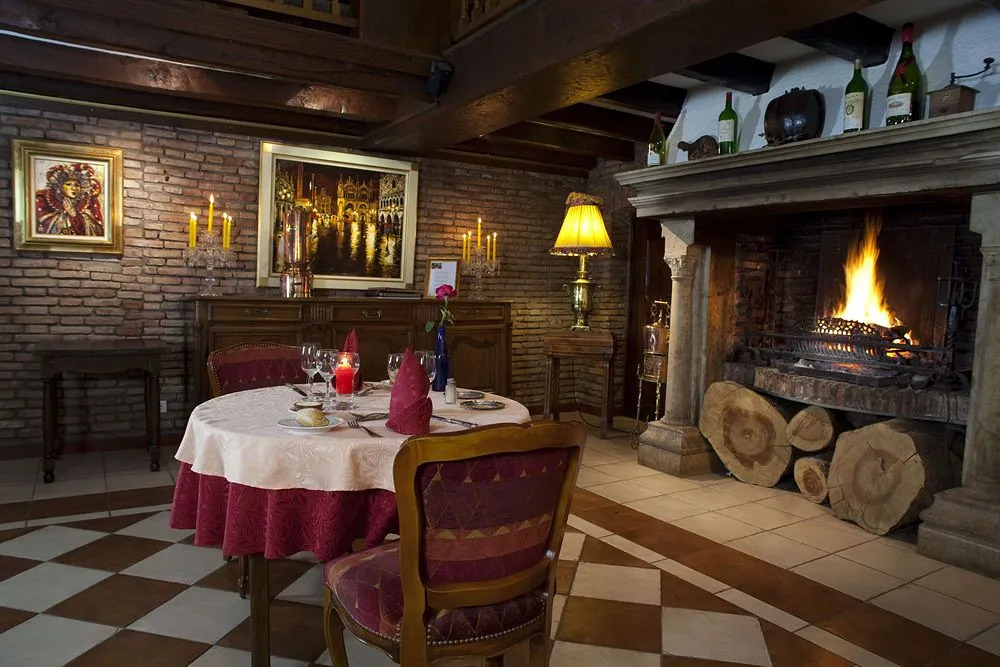 Hôtel Restaurant Le Manoir