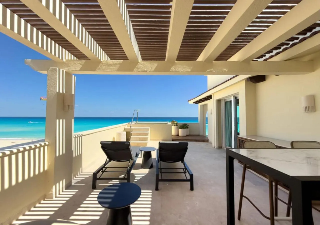 Royal Select at Grand Park Royal Cancún