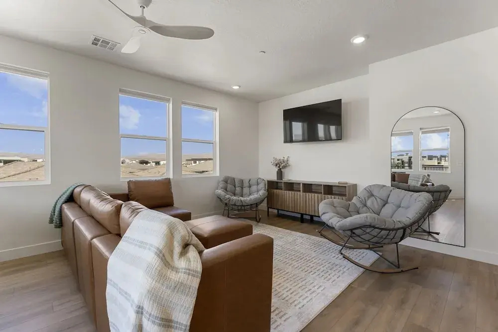 St. Gorgeous 3 Bedroom Condo