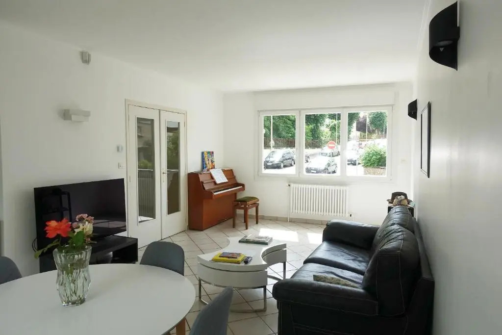 Maison avec jardin, au centre de Nancy, à 2 pas de la Fac de lettres