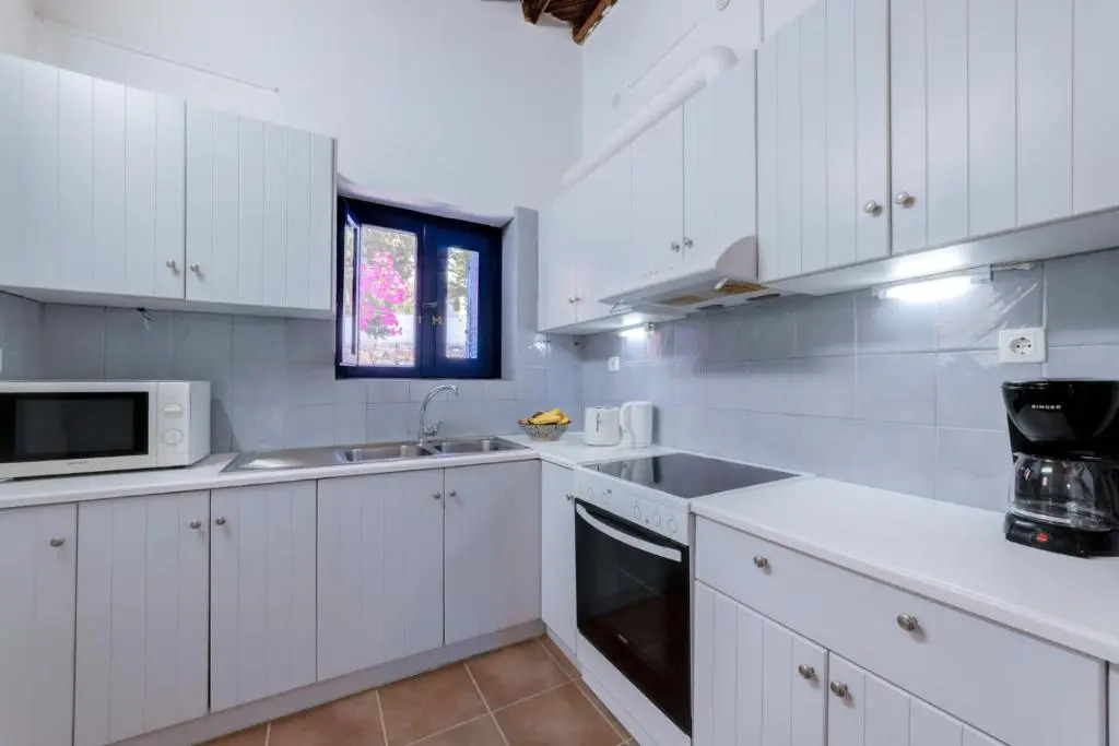 Peggy's Place, Traditional Cycladic House in Drios