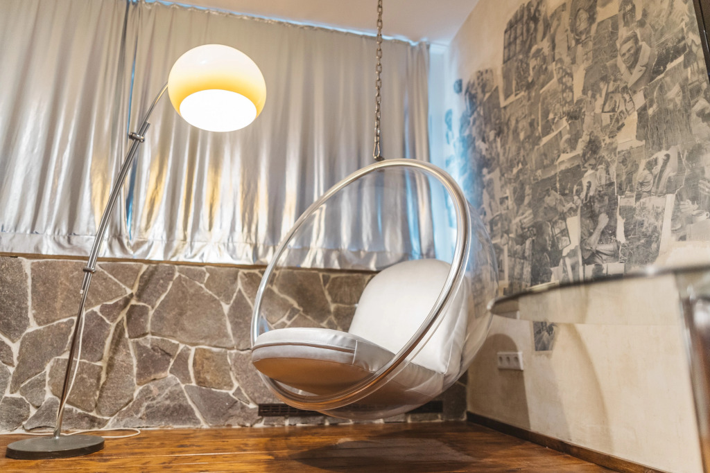 18Arts Hotel - Living in a Gallery