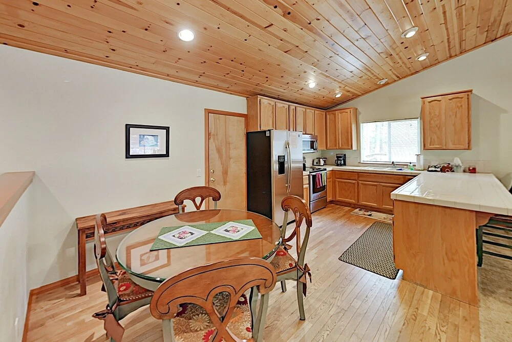 1559nort 3 Bedroom Home