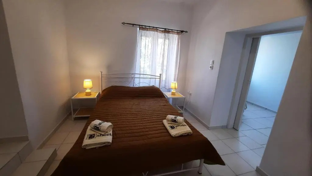 Aegina house1