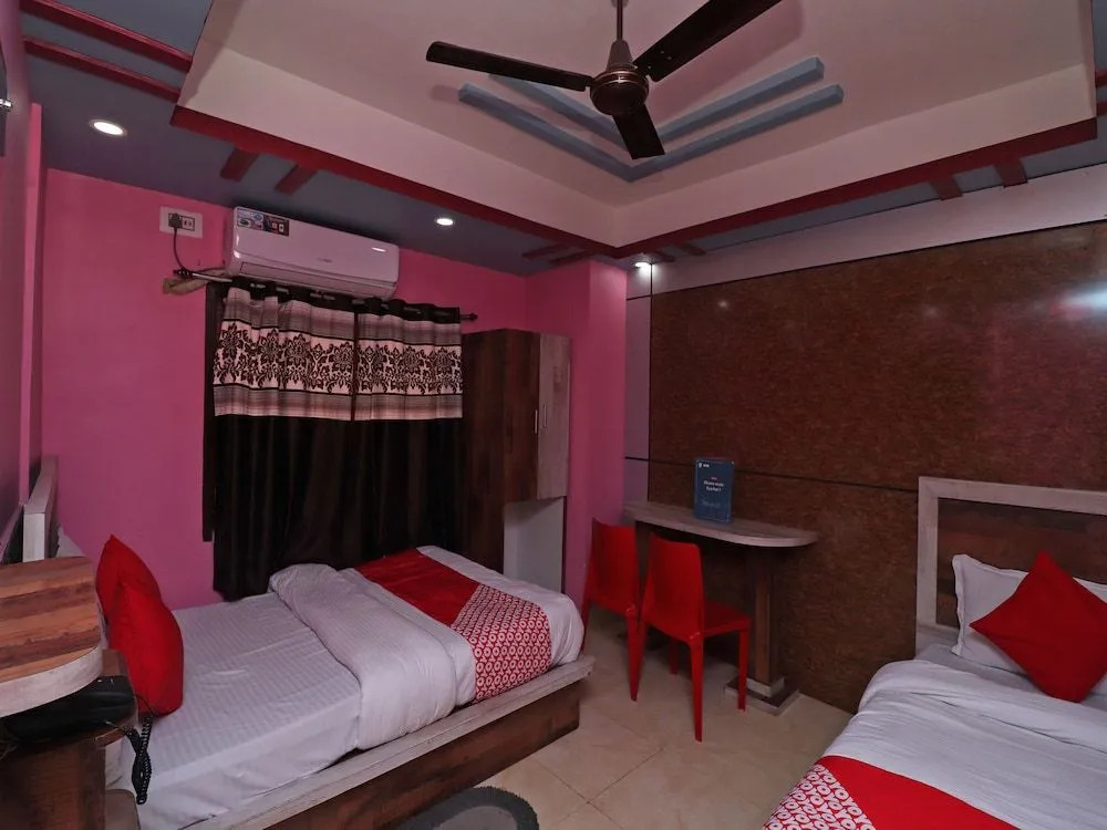 Oyo 37334 Hotel Happy