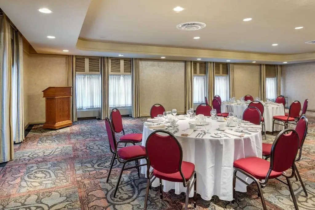 The Fort Garry Hotel, Spa and Conference Centre, an Ascend Collection Hotel