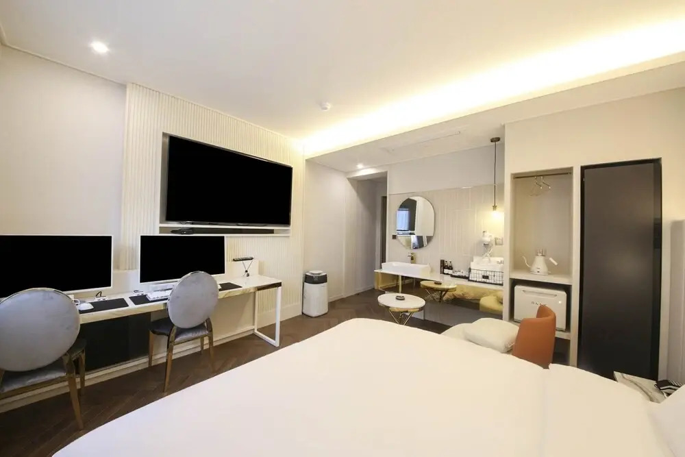 Munhyeon Signature Denbasta Hotel