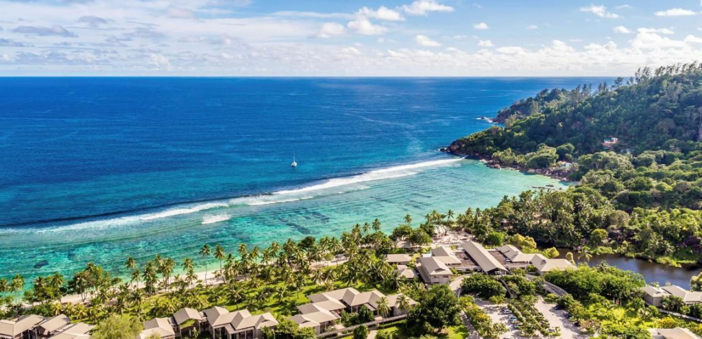 Pineapple Beach Villas