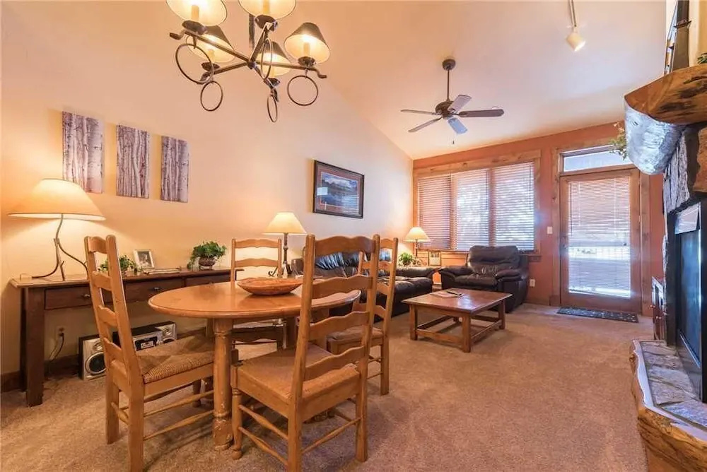 Tl2311 Great Views in This Beautiful Top Floor Home! - Winter Specials!