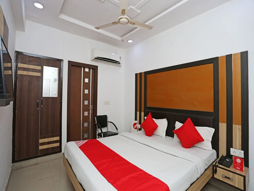 Hotel Gwal Palace By WB Inn