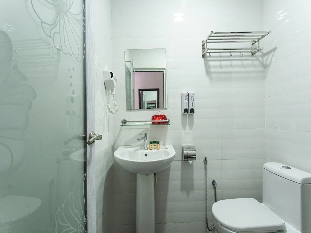 OYO 286 Uptown Hotel