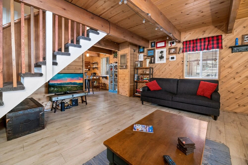 Leaf It All Bepine Cabin - 2br/1.5ba/luxurious Feeling/close To Snow Play/oktoberfest/smart Tvs/wifi 2 Bedroom Home