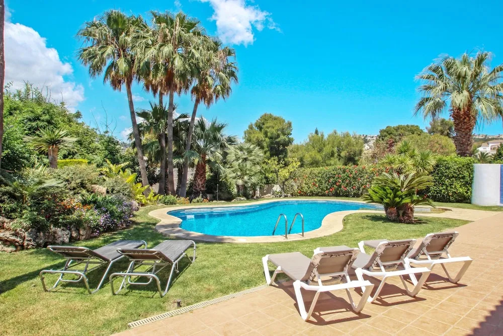 Ana y Paco - pretty holiday property with private pool in Benissa